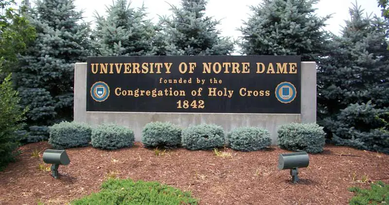 Notre Dame Extends Benefits to Married Same-Sex Couples