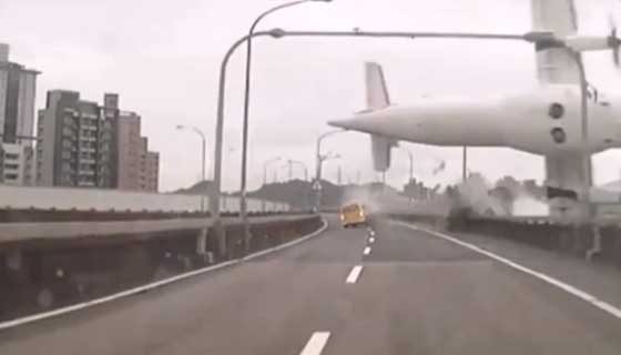 Deadly Plane Crash Caught on Film in Taiwan