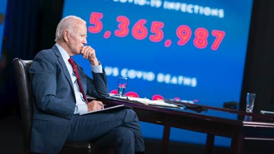 Biden signs pandemic mandates for traveling and federal properties